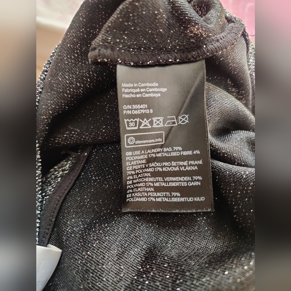 ‼️SOLD‼️H&M Party Top - Picture 5 of 5